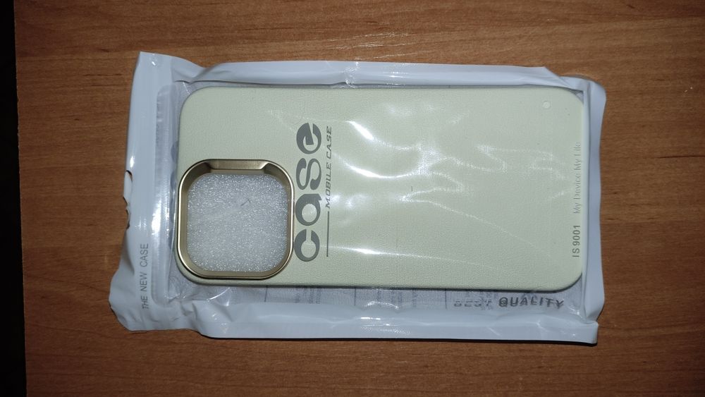 Продам новый чехол для Iphone 15 Pro