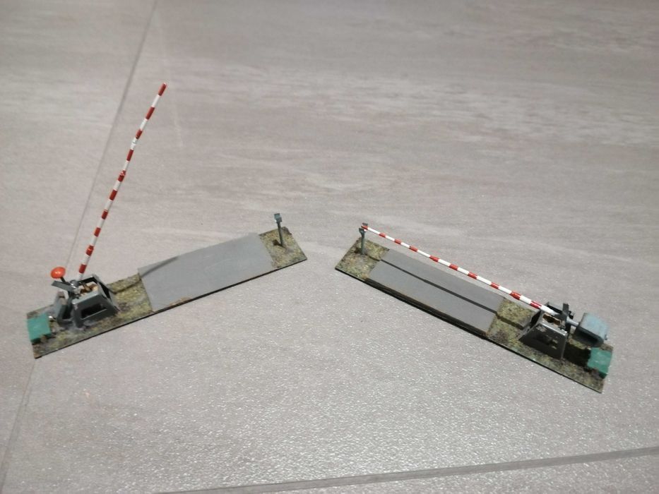 Akcesoria modelarskie Faller, semafor Kibri h0