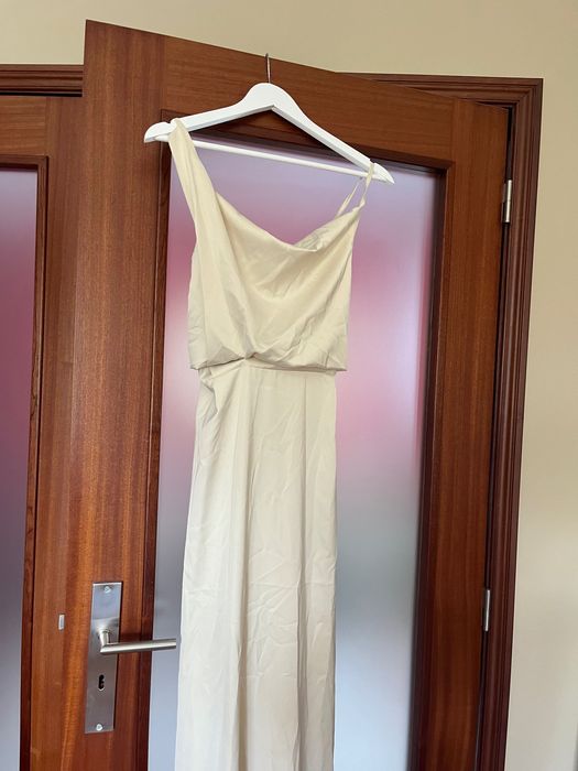 Vestido amarelo manteiga tamanho S