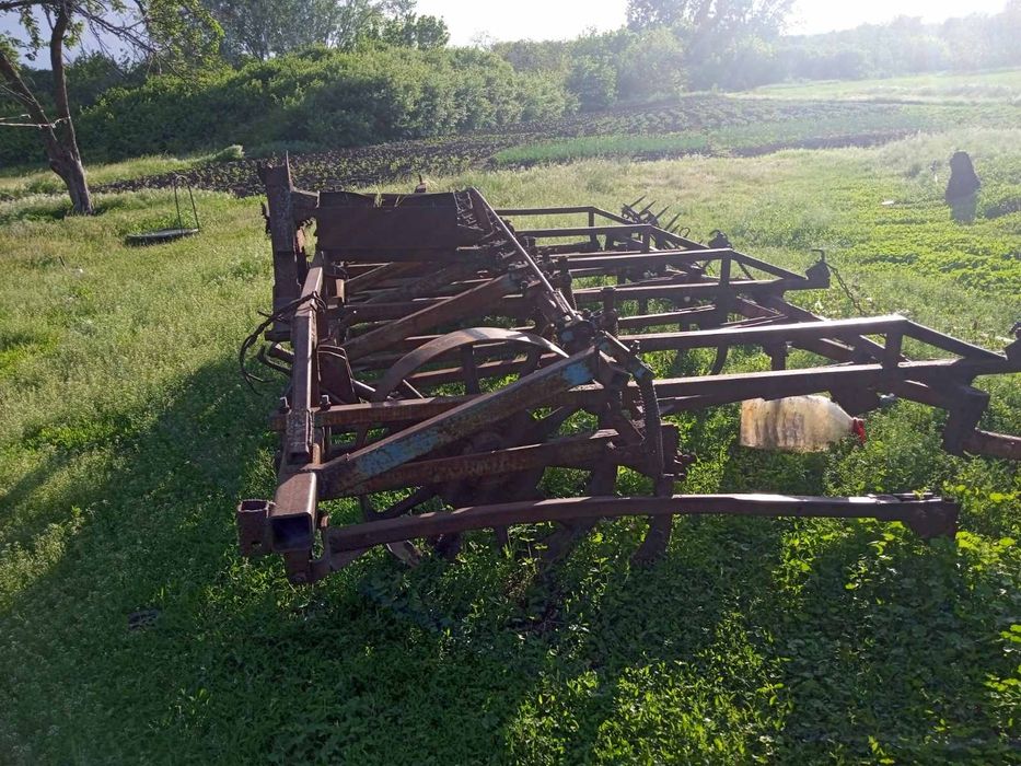 Продам культіватор до трактора.