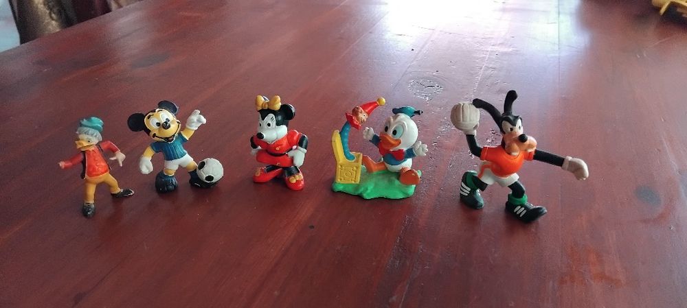 Bonecos Rato Mickey e Disney
