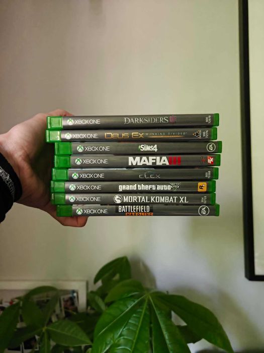Sprzedam Xbox One S 1TB z padem i zestawem 8 gier