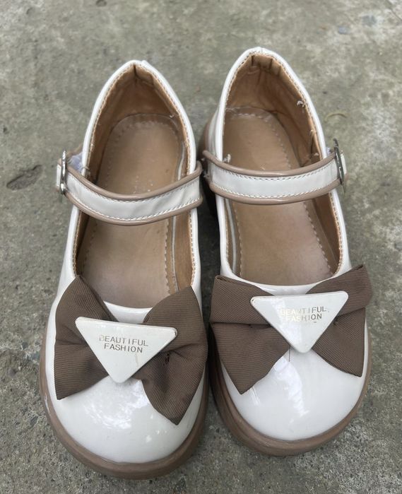 Туфлі для дівчинки