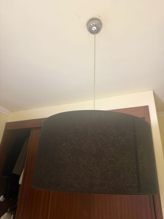Candeeiro preto quarto