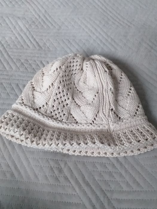 Czapka kapelusz wloczkowa