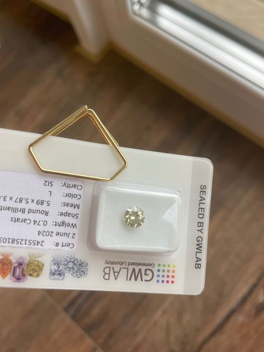 Diament naturalny