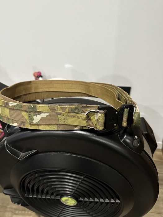 Розвантажувальний пояс Kamber з металевим фастекосм