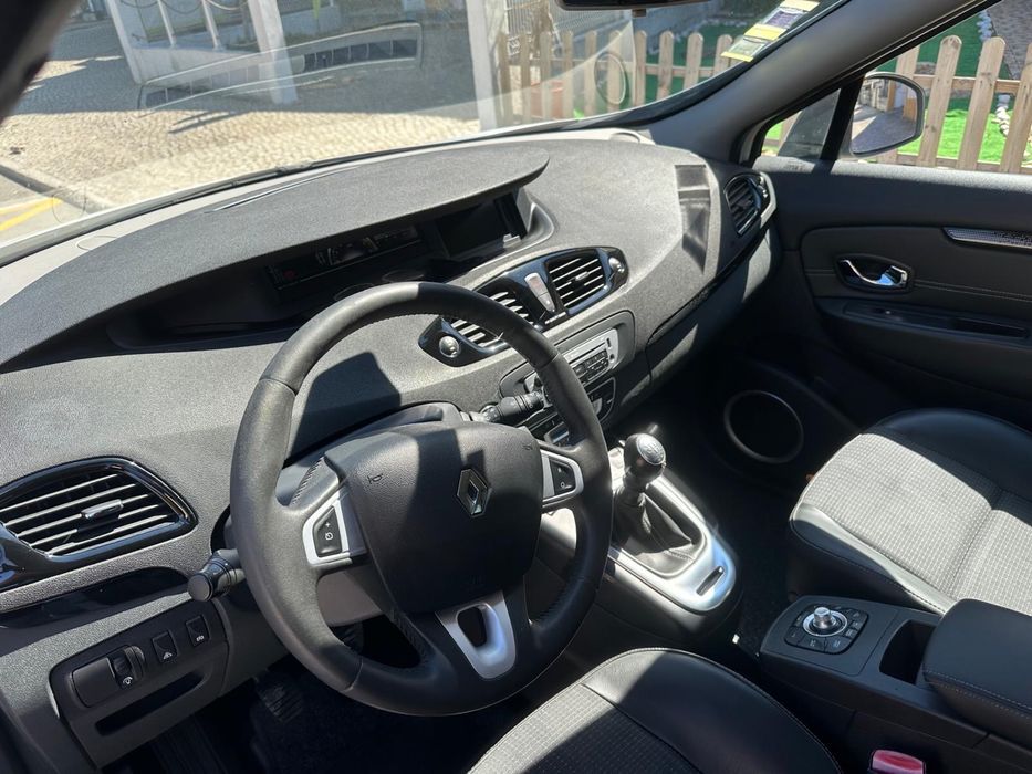 Renault Scenic 5 lugares