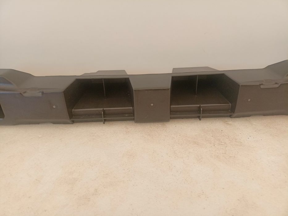 Dacia Duster III 3 24- belka zderzaka tył tylna absorber nowy