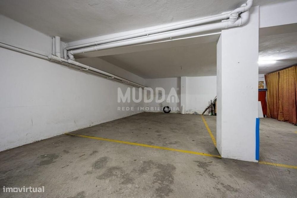 T4 com garagem | Habitação Própria ou Investimento  | Localização Prem