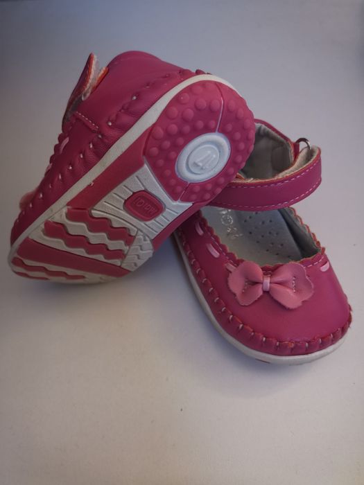 Sandałki /kapcie rozmiar 17.