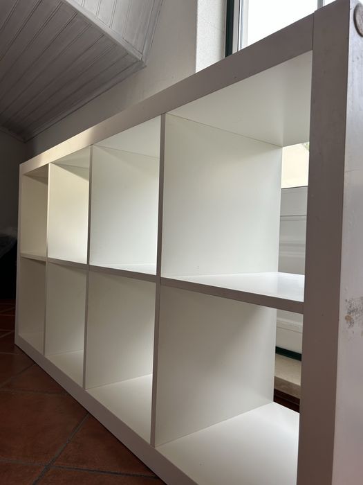 Spacious Bookshelf64750800987521122