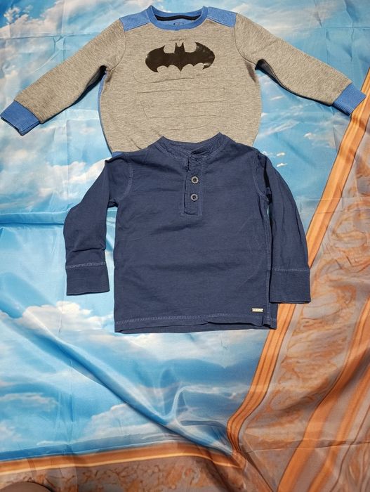 Zestaw bluzka z długim rękawem Okaïdi + bluza Batman C&A, r. 104/110 (4 lata)