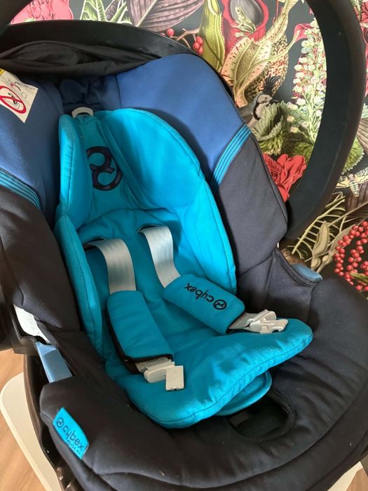 Fotelik samochodowy Cybex Anton 4 z bazą Isofix
