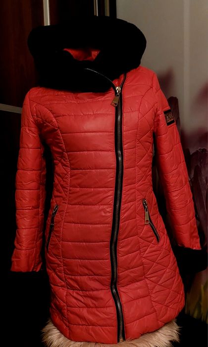 Зимова жіноча куртка (S-M)