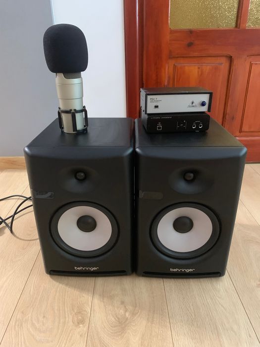 Zestaw do domowego studia nagrań Behringer: Głośniki + Mikrofon Pojemnościowy T-1 (z dedykowanym wzmacniaczem PSU-T)+ Interfejs U-Phoria