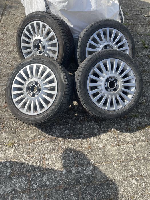 4 Pneus+Jantes originais FIAT 500