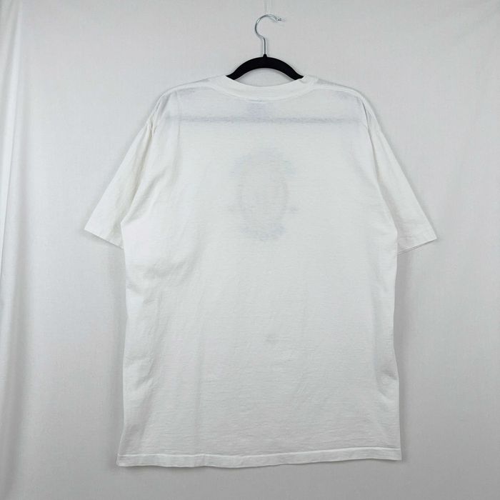 T-Shirt Vintage anos 90 Proweight Grand Lido Negril L Branca