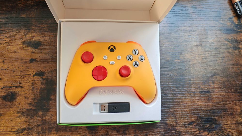 Pad Xbox Series X Design Lab + adapter PC wireless