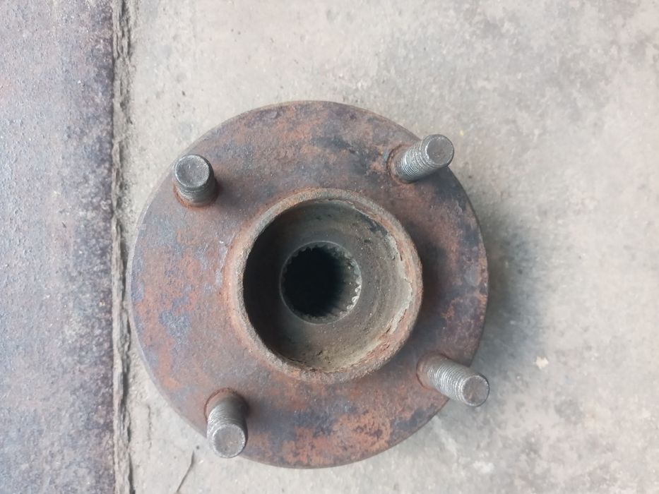 Продам запчасти на форд