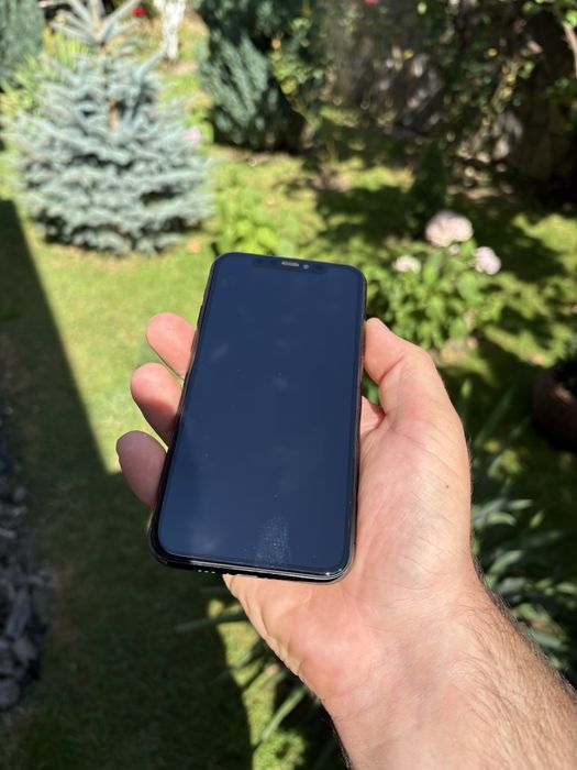 iPhone 11 Pro 256GB — Black