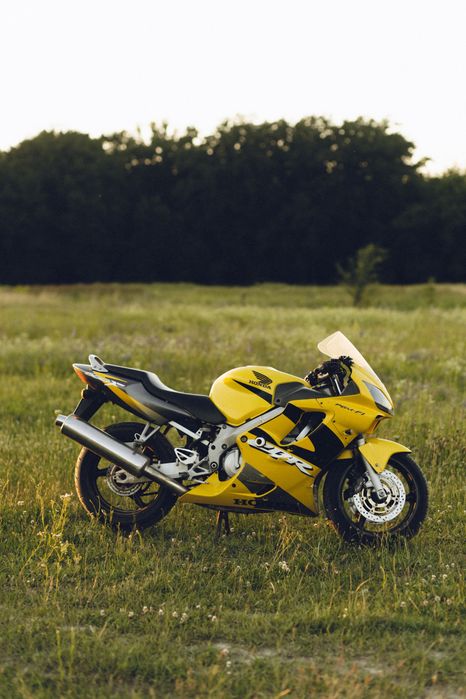 Honda cbr 600 f4i