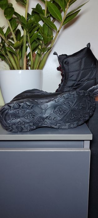 Високі чоловічі кросівки зимові