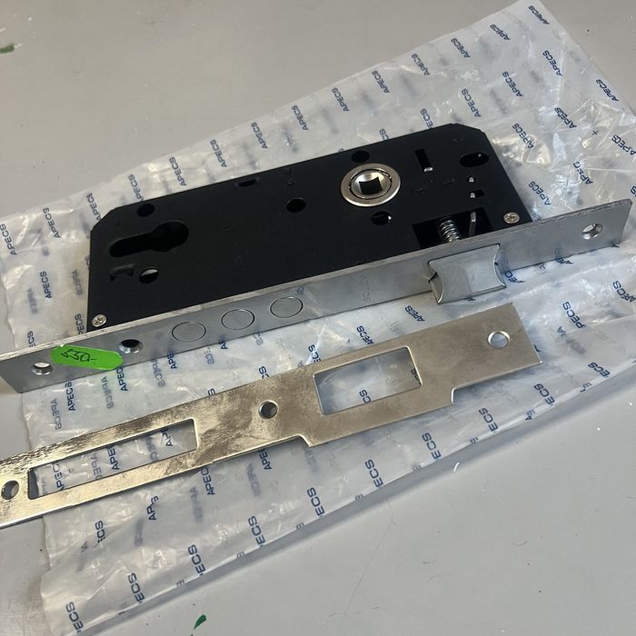 Замок дверной Apecs