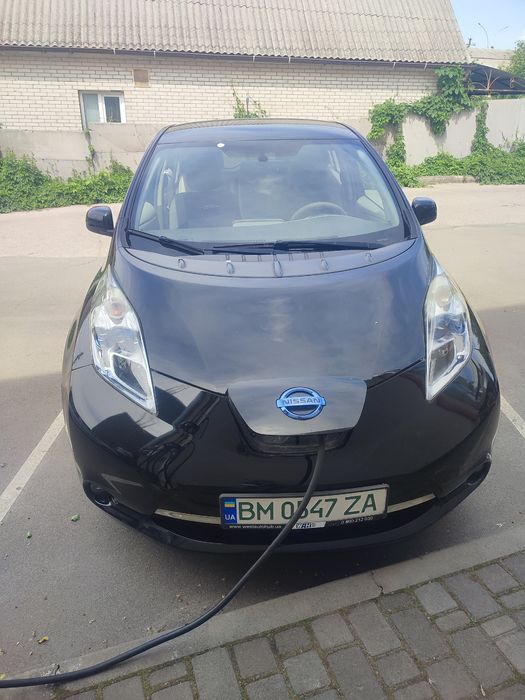 Nissan leaf SV 2012
