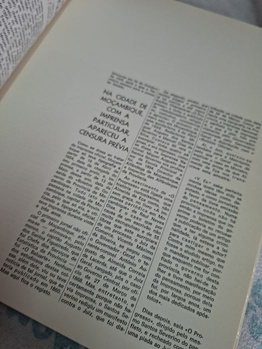 Livro álbum história da imprensa em Moçambique