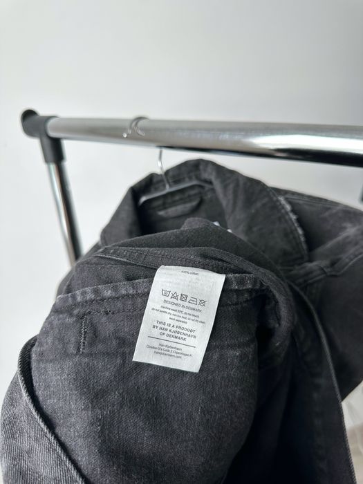 Оригінальна джинсова куртка тракер Han Kjobenhavn Laser Tribal Denim Jacket Black Washed