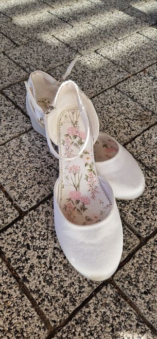 Buty biale Komunia