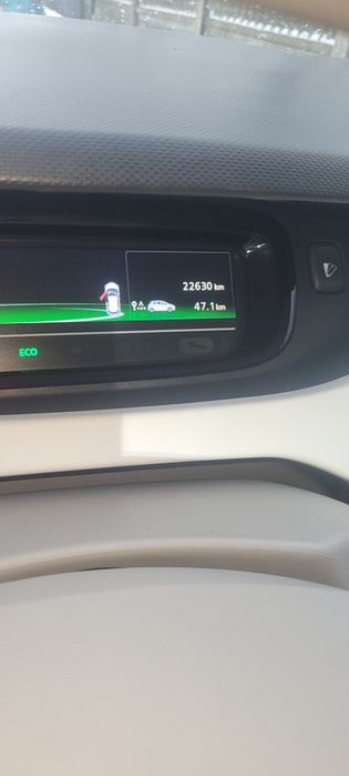 Продам Renault zoe