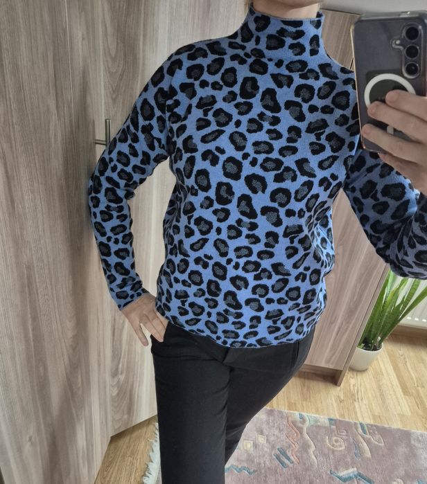 Sweter damski/półgolf Tahari rozm.M