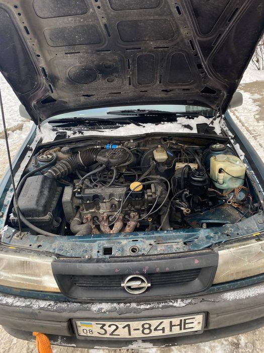 Продам Опель Вектора