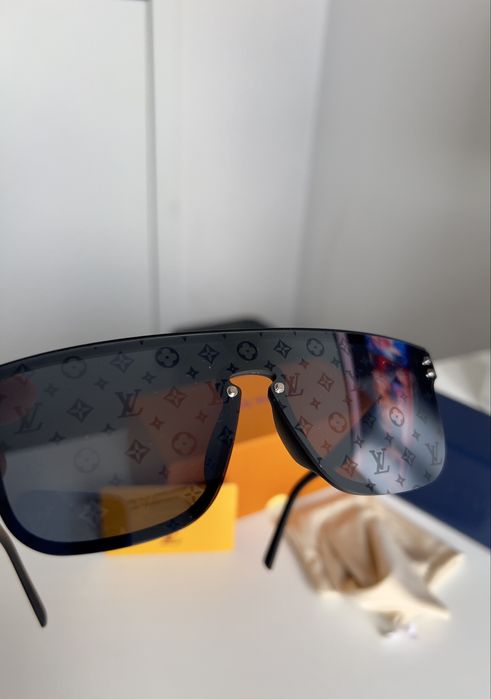 Okulary przeciwsłoneczne Lv nowe