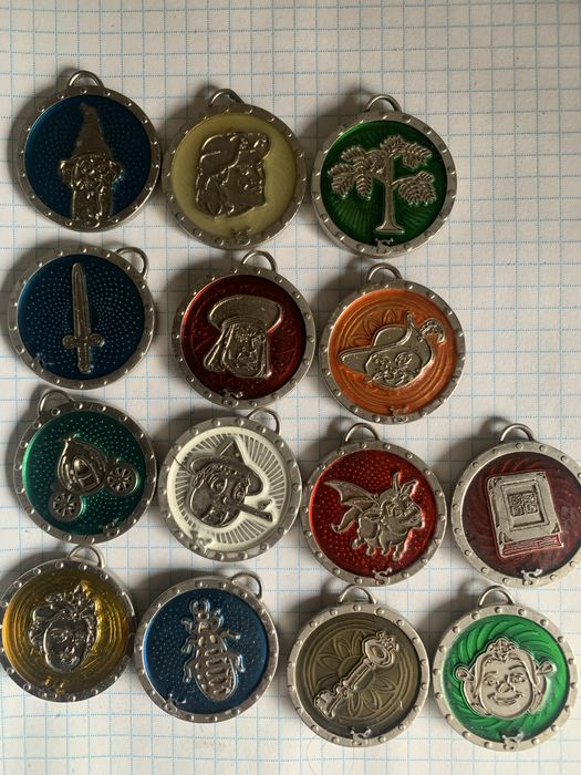 Медальон шрек продам