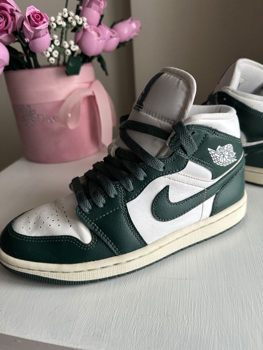 Nike Air Jordan 1 Mid, оригинал.