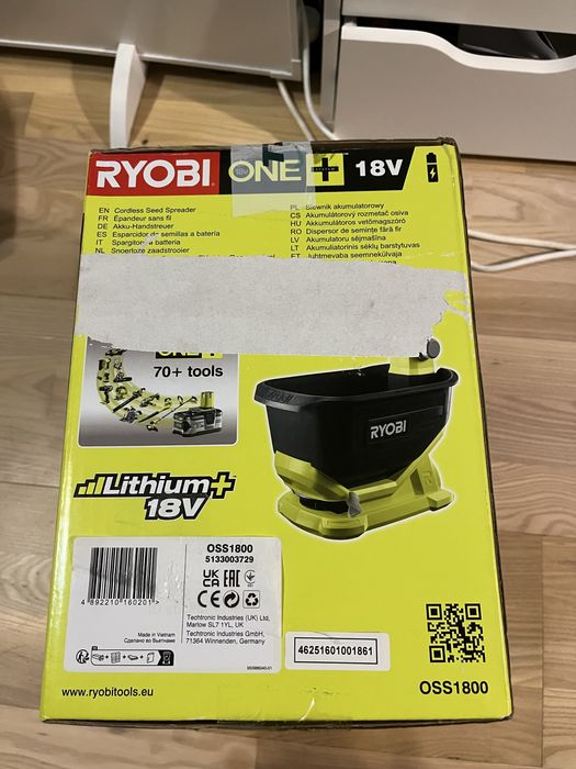 Siewnik ryobi nowy