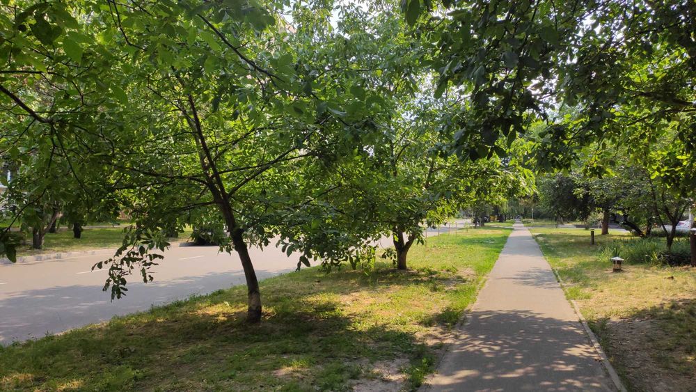 Світла 43м2 квартира-студіо в затишному районі.