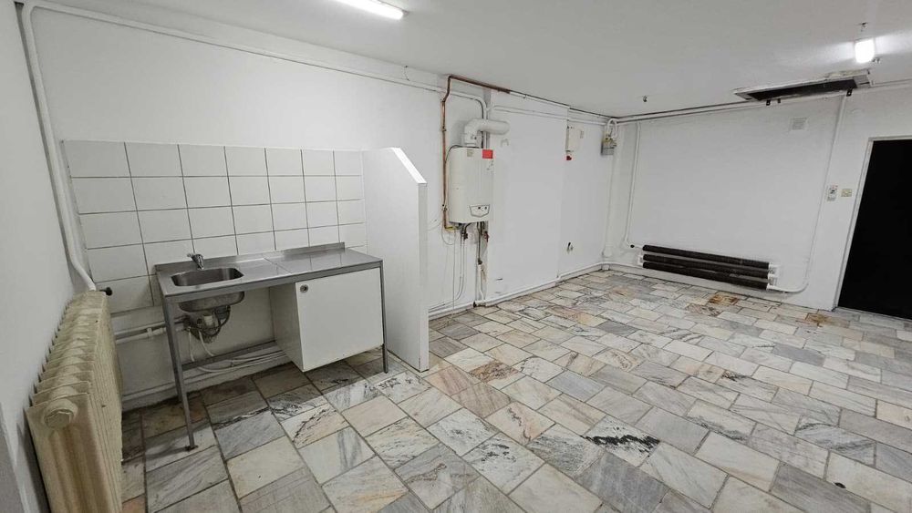 Mały lokal na start – niskie koszty, centrum miasta
