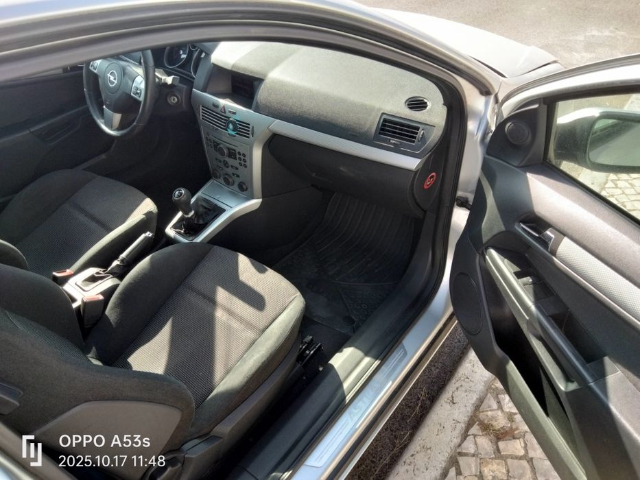 Opel Astra GTC 1.3 cdti