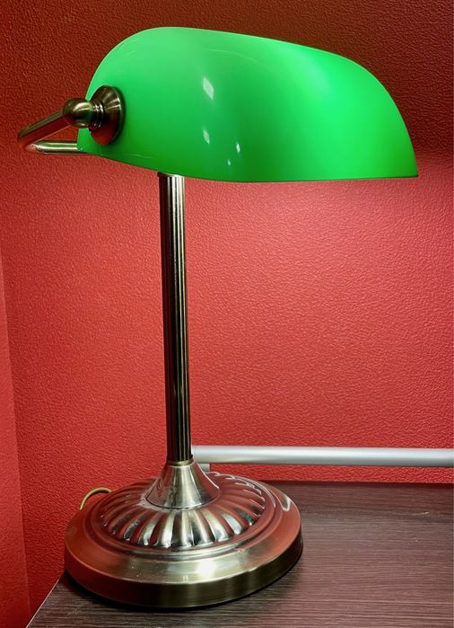 Продам настільний світильник-лампу зелену під старину офісна скидка