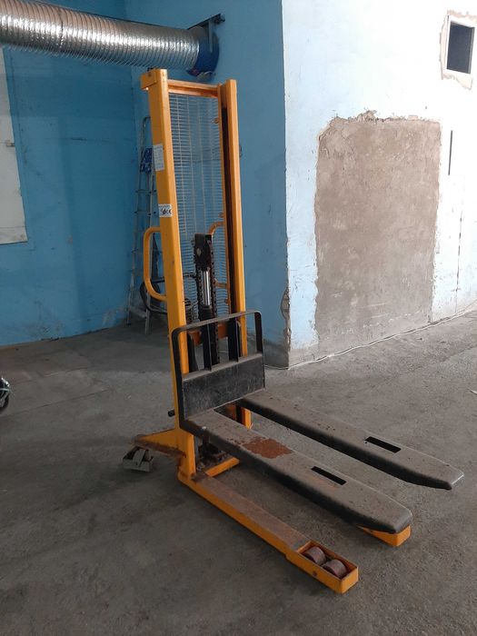 штабелер  SDJ 1000