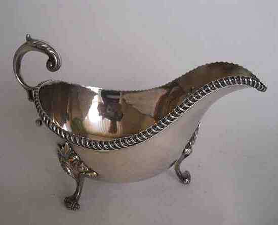 Старинная сливочница-молочница