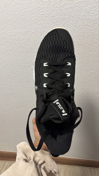 Nike LeBron witness 5’