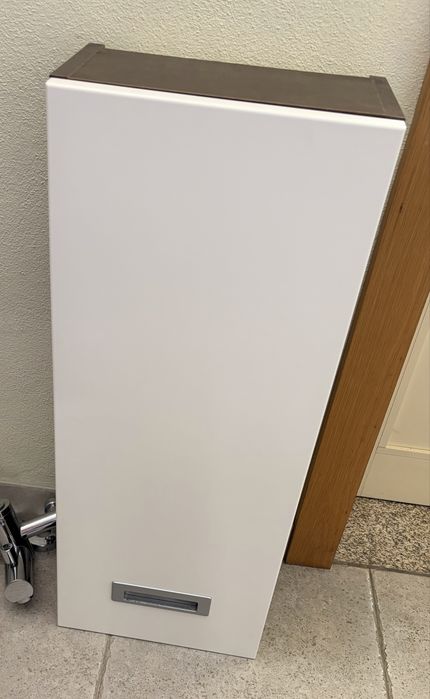 Móveis suspensos WC