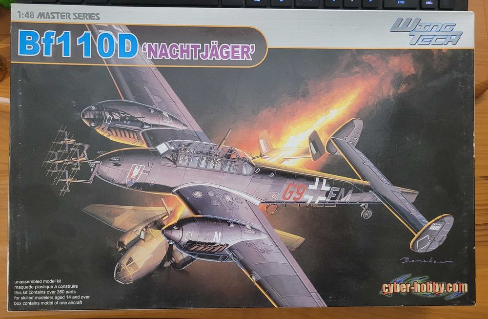 Модель нічного винищувача Bf-110D Nachtjager (1/48 Cyber Hobby 5561)