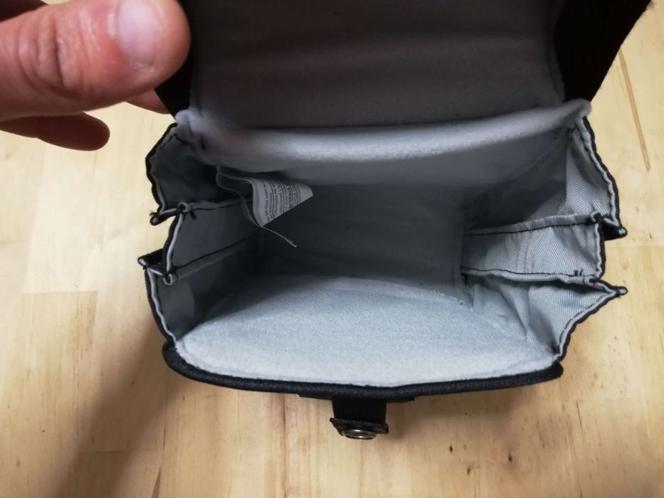 Bolsa Filtros Lowepro S&F Filter Pouch 100 (Capacidade 10 Filtros)