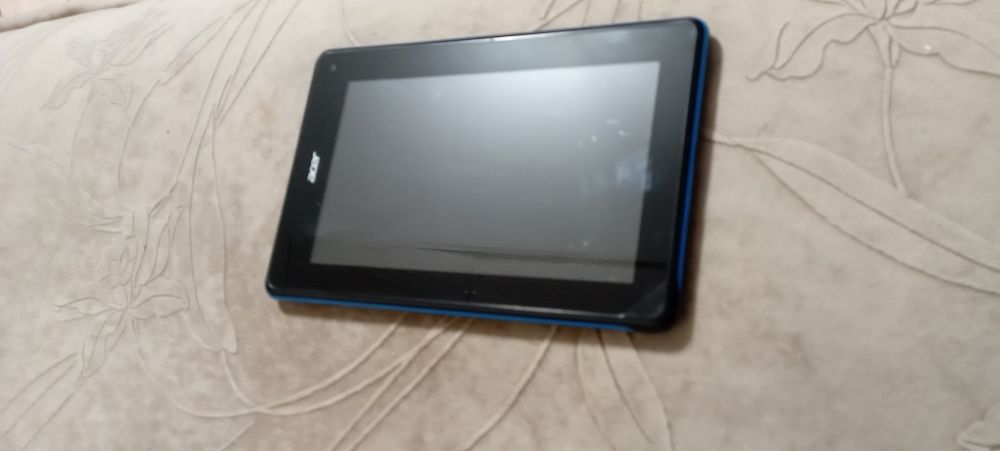 Планшет Acer iconia B1-A71 8g,Wi-fi